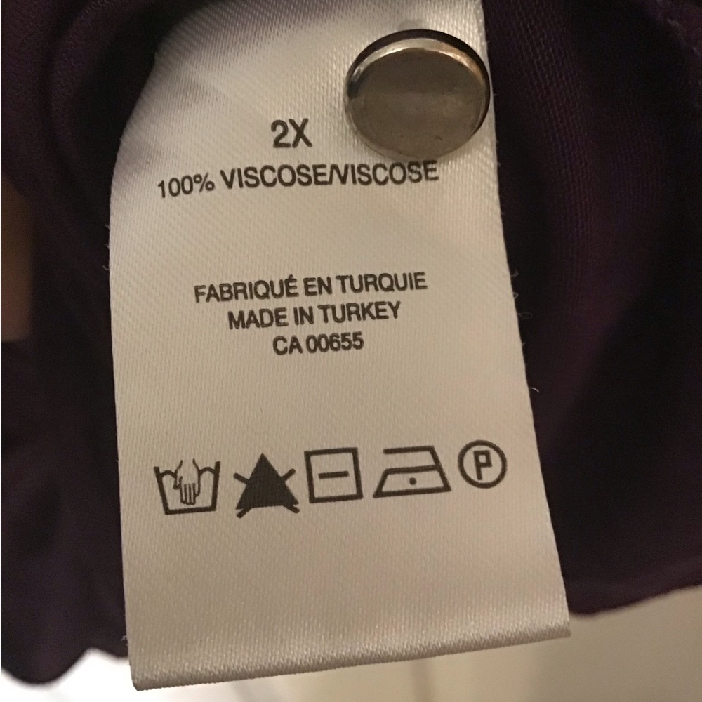 Plus Size Pennington’s Tunic - Picture 3 of 3